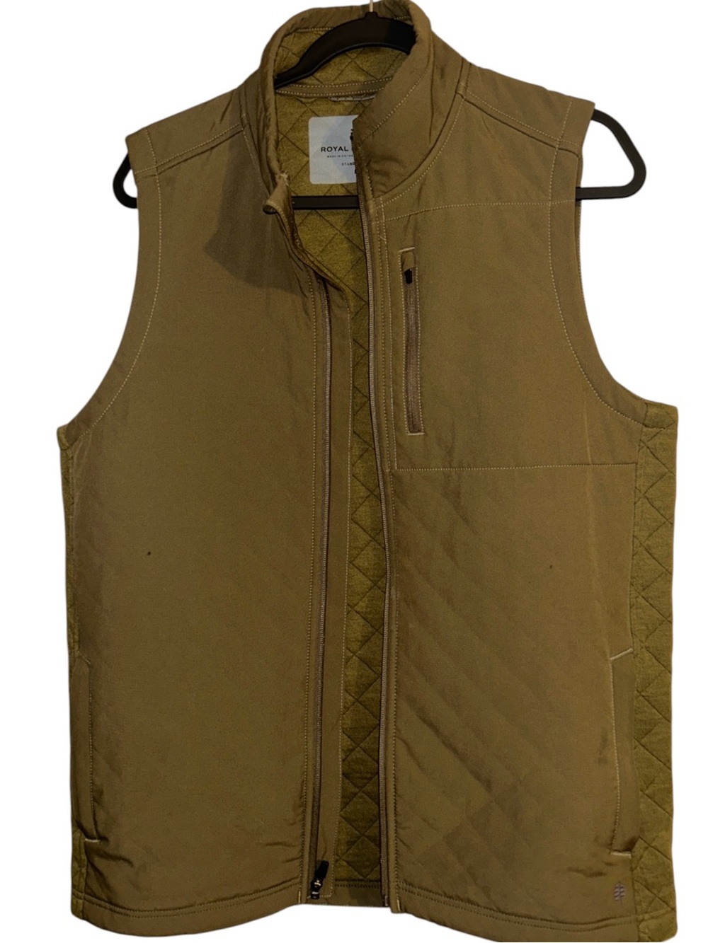 Royal Robbins Sz. Med. Color: Forester Quilted 3-Pocket Vest. NNC